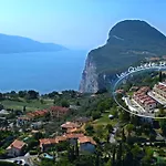 La Quiete 30 View By Gardadomusmea 아파트 Tremosine