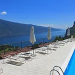 아파트 La Quiete 30 View By Gardadomusmea